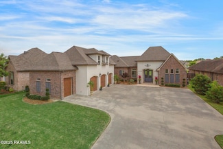 121 Snapping Ln, Broussard, LA 70518