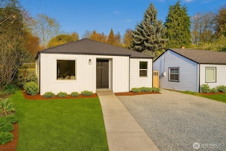 3538 SW Southern St, Seattle, WA 98126