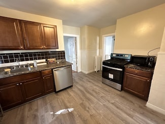 9 Radnor Rd Unit 1, Brighton, MA 02135