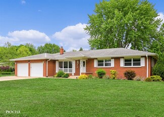 64 Parkway Dr, Yorkville, IL 60560