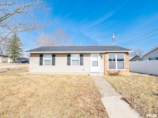 502 Briargate Rd, Washington, IL 61571