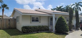 2610 NE 52nd Ct, Lighthouse Point, FL 33064