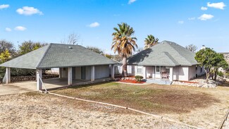 211 Shoreline Dr, Del Rio, TX 78840