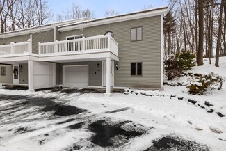 32 Old Dennett Rd Unit 32A, Kittery, ME 03904