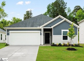 462 Harben Dr, Woodruff, SC 29388