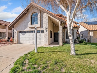 19246 Pine Way, Apple Valley, CA 92308