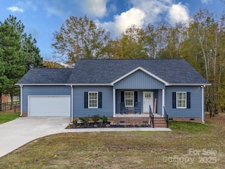727 Funderburke Rd, Fort Lawn, SC 29714