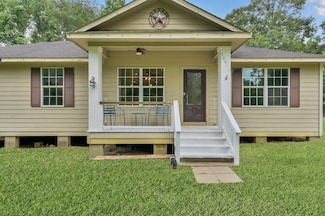 1001 Oak Ridge Rd, Willis, TX 77378