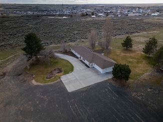 14114 Airway Dr E, Odessa, WA 99159