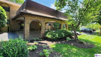 1600 Gardiner Ln, Louisville, KY 40205