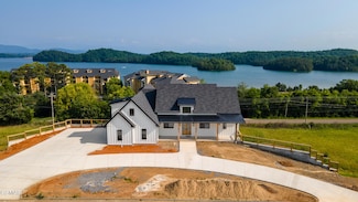 206 Eagle View Dr, Dandridge, TN 37725