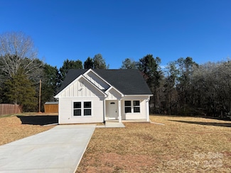 6756 Denver Heights Cir, Denver, NC 28037