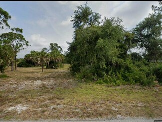12 Master Dr, Rotonda Sands, FL 33946
