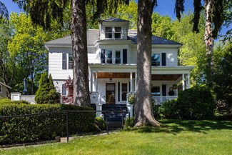 11 Circuit Ave E, Worcester, MA 01603