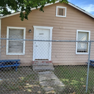 1005 E East 35th St, Houston, TX 77022
