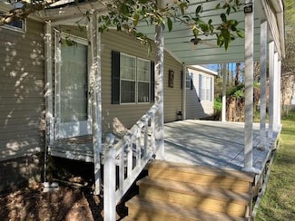 1318 Taw Caw Dr, Summerton, SC 29148