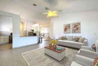 20 Via de Casas Sur Unit 202, Boynton Beach, FL 33426