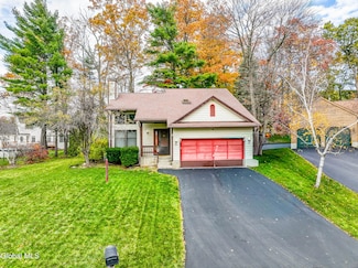 7 Lea Ct, Schenectady, NY 12309