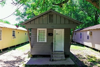 822 N Van Buren St, Covington, LA 70433