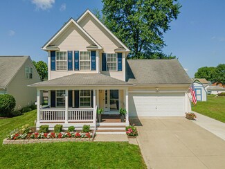 63 Park St, Sunbury, OH 43074