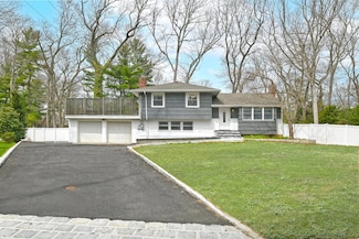 5 Shadywood Ct, Huntington, NY 11743