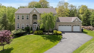 724 Franklin Rd, Mars, PA 16046
