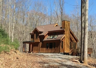 491 Bluestone River Rd, Jumping Branch, WV 25969
