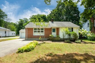 124 North Ave, Rockland, MA 02370