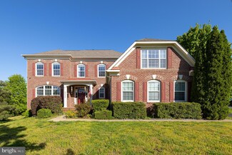 3314 Lady Catherine Cir, Triangle, VA 22172