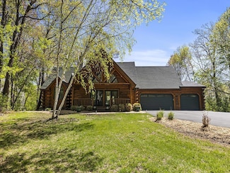 25533 Heritage Ln, Wyoming, MN 55092