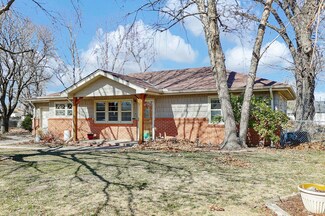 1012 W Lockwood St, Wichita, KS 67217