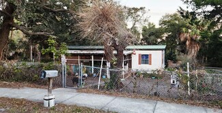 1182 Shell Crest Ave, Cedar Key, FL 32625