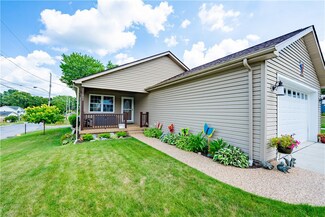 403 9th Ave, Beaver Falls, PA 15010