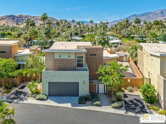941 Oceo Cir S, Palm Springs, CA 92264