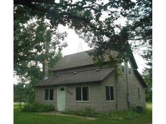 508 S 7th St, Royalton, MN 56373