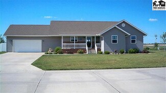 104 W Lynn St, Galva, KS 67443