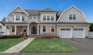 20 Columbus Dr, Monmouth Beach, NJ 07750