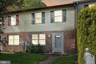 2638 Pearwood Rd, Parkville, MD 21234