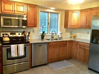 10A Brook Ln, Fayville, MA 01745