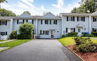 45 Birch Dr, Middletown, NY 10940