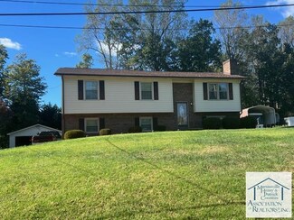 300 Oxford Dr, Martinsville, VA 24112