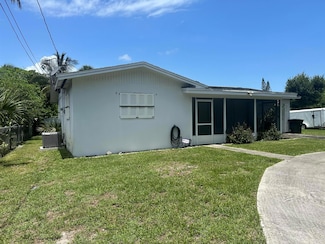 2615 Oleander Blvd, Fort Pierce, FL 34982