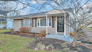 1136 Pike St SW, Etna, OH 43062