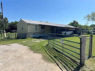 1009 Ben Dr, Cleburne, TX 76031