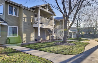 411 W State St, Eagle, ID 83616
