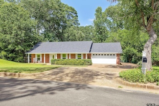 312 Savannah Dr, Tyler, TX 75703