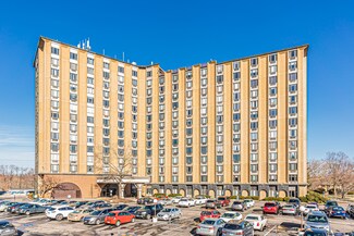 1 Renaissance Place Unit 1116, Palatine, IL 60067