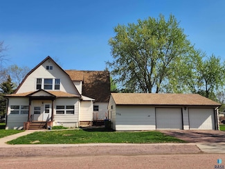 220 E Lincoln Ave, Salem, SD 57058