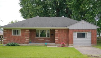 208 S Supinger Ave, Blanchester, OH 45107