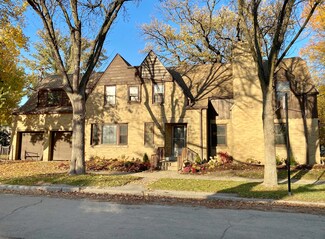 6100 N Kilpatrick Ave, Chicago, IL 60646